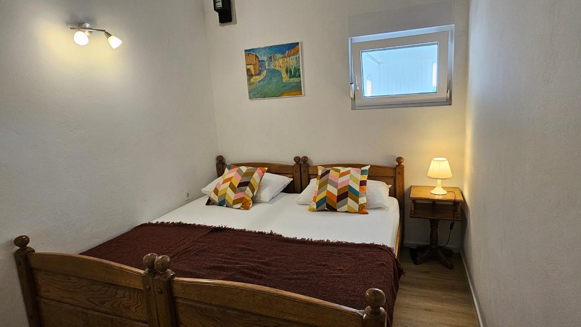 Apartmani Ela Prvić Luka Екстериор снимка
