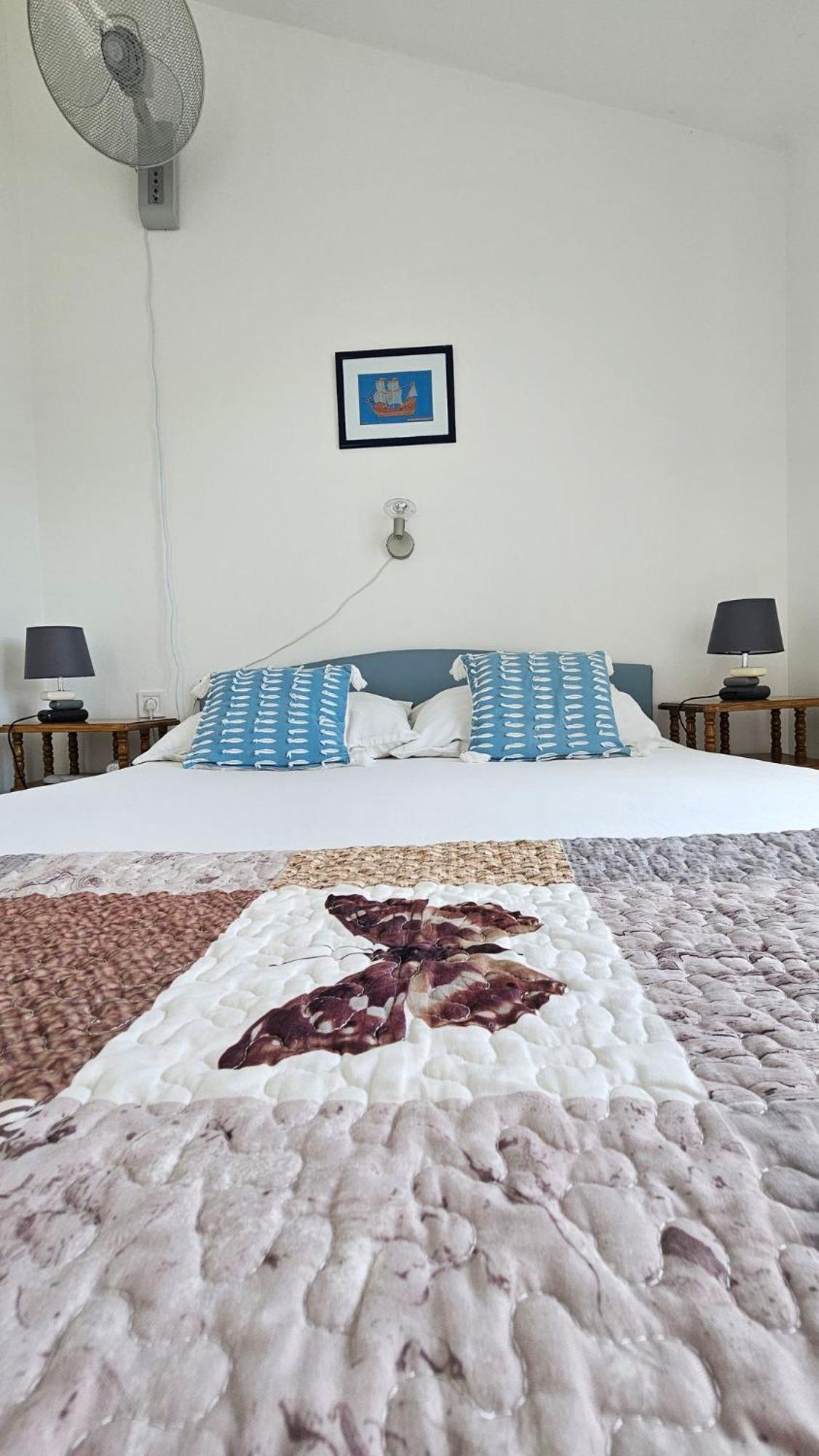 Apartmani Ela Prvić Luka Екстериор снимка